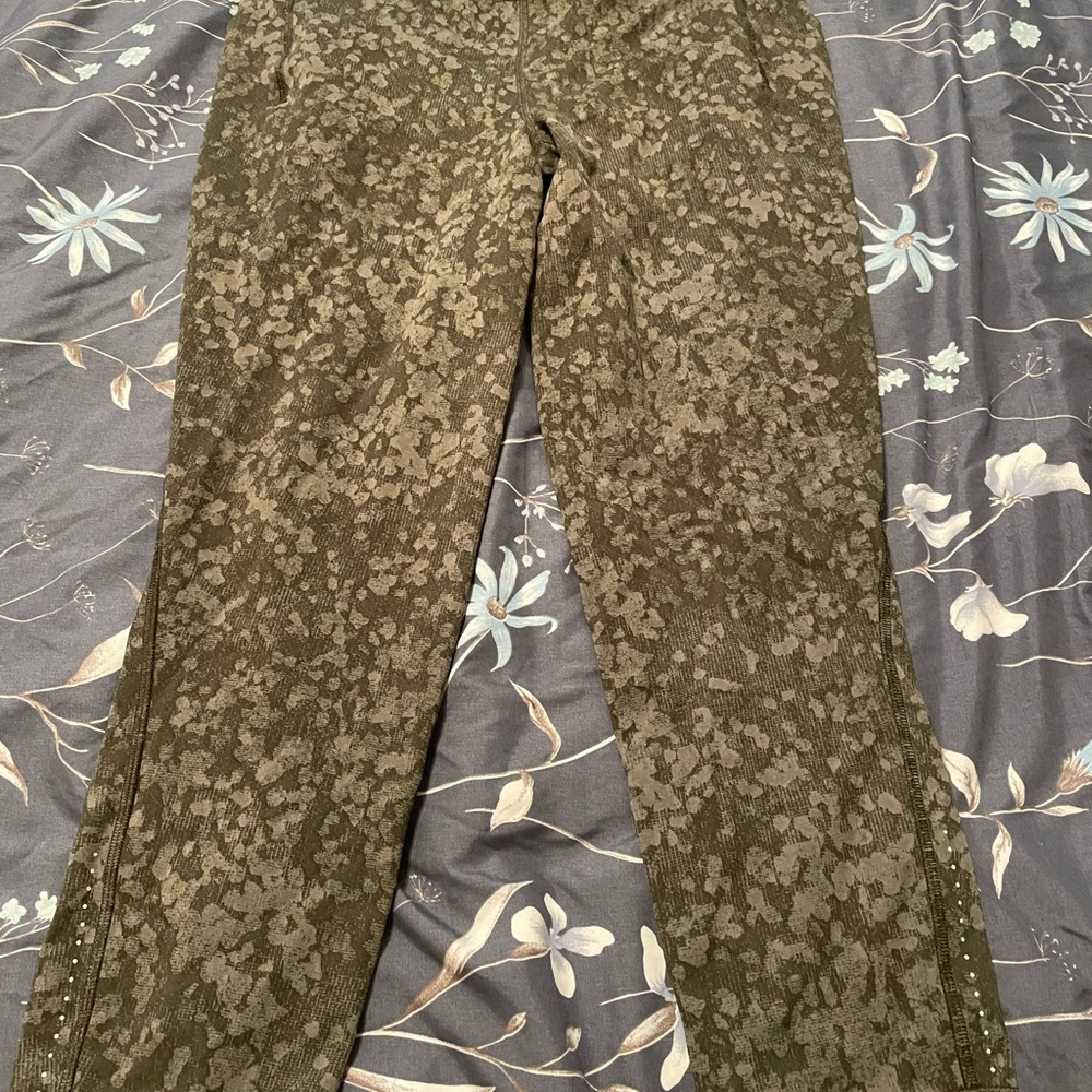 COPY - Lululemon Women’s Leggings size 12